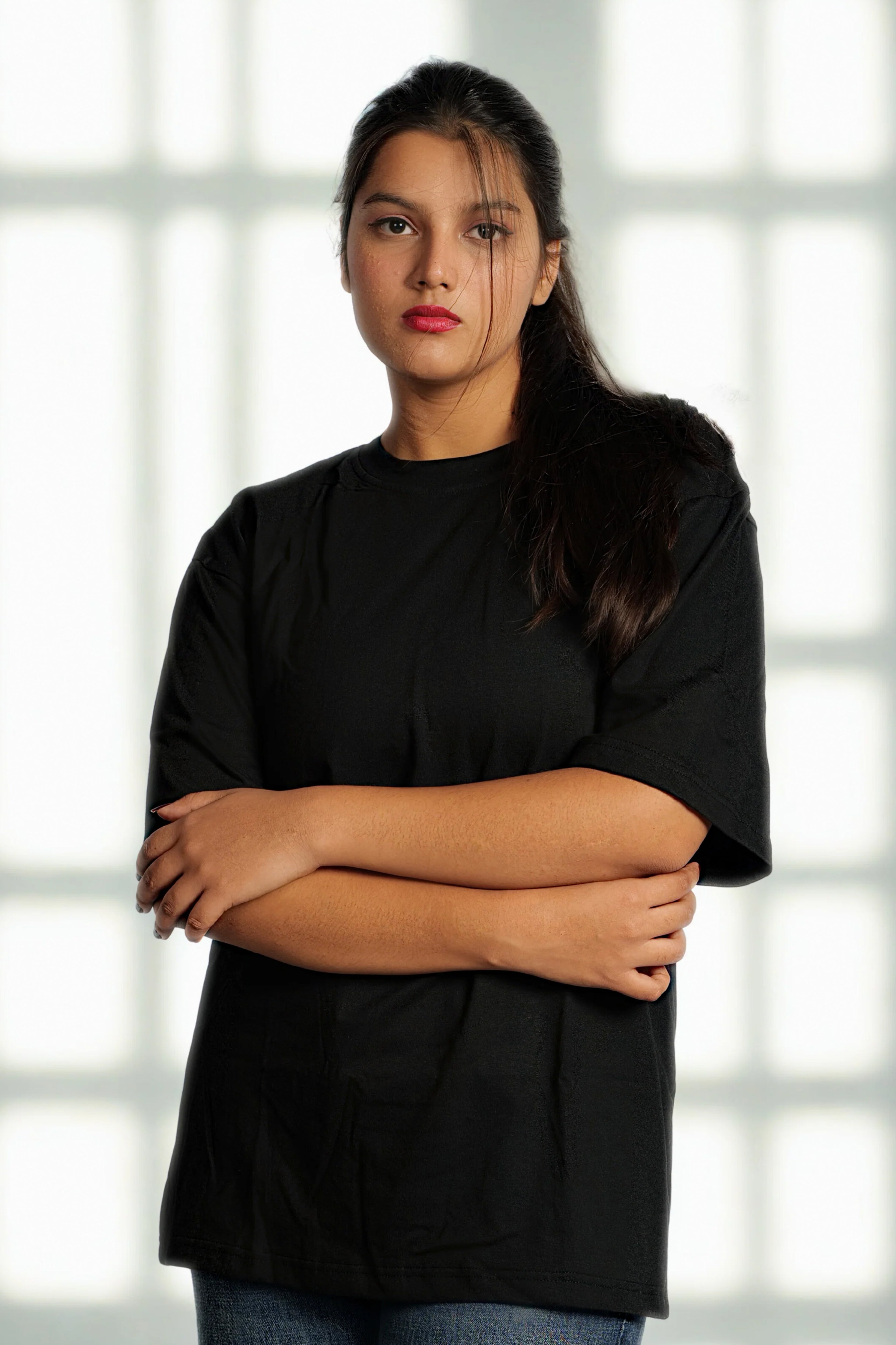 Women’s Black Drop Shoulder T-Shirt – Oversize Fit