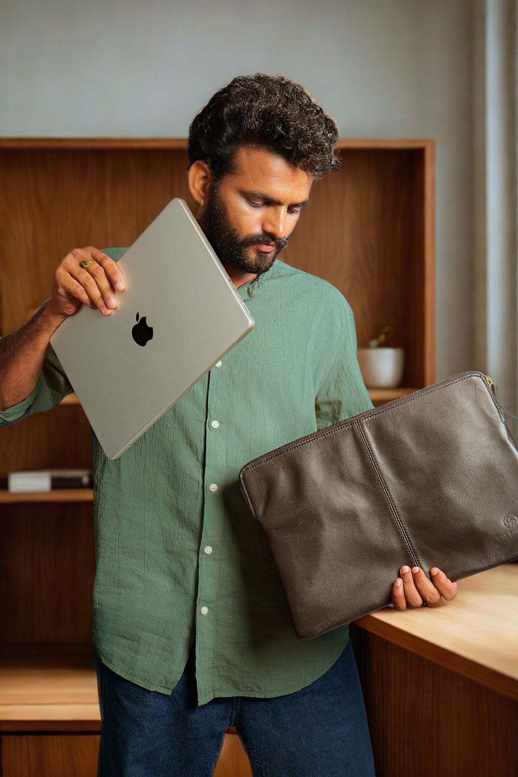 Macbook Sleeves with Chain 14 inch